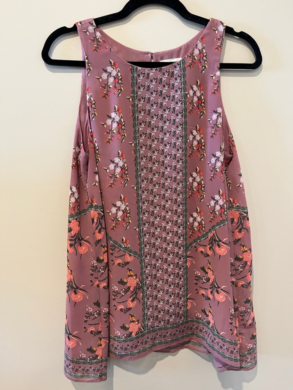 Max Studio Mauve Floral Sleeveless Blouse